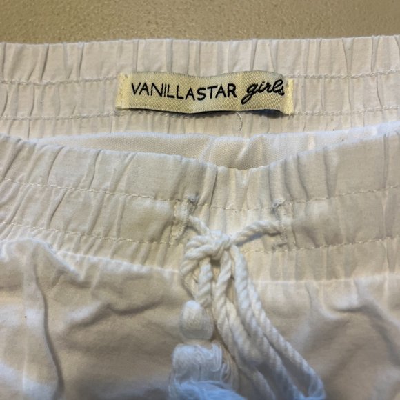 Girls white lace shorts - Picture 5 of 5